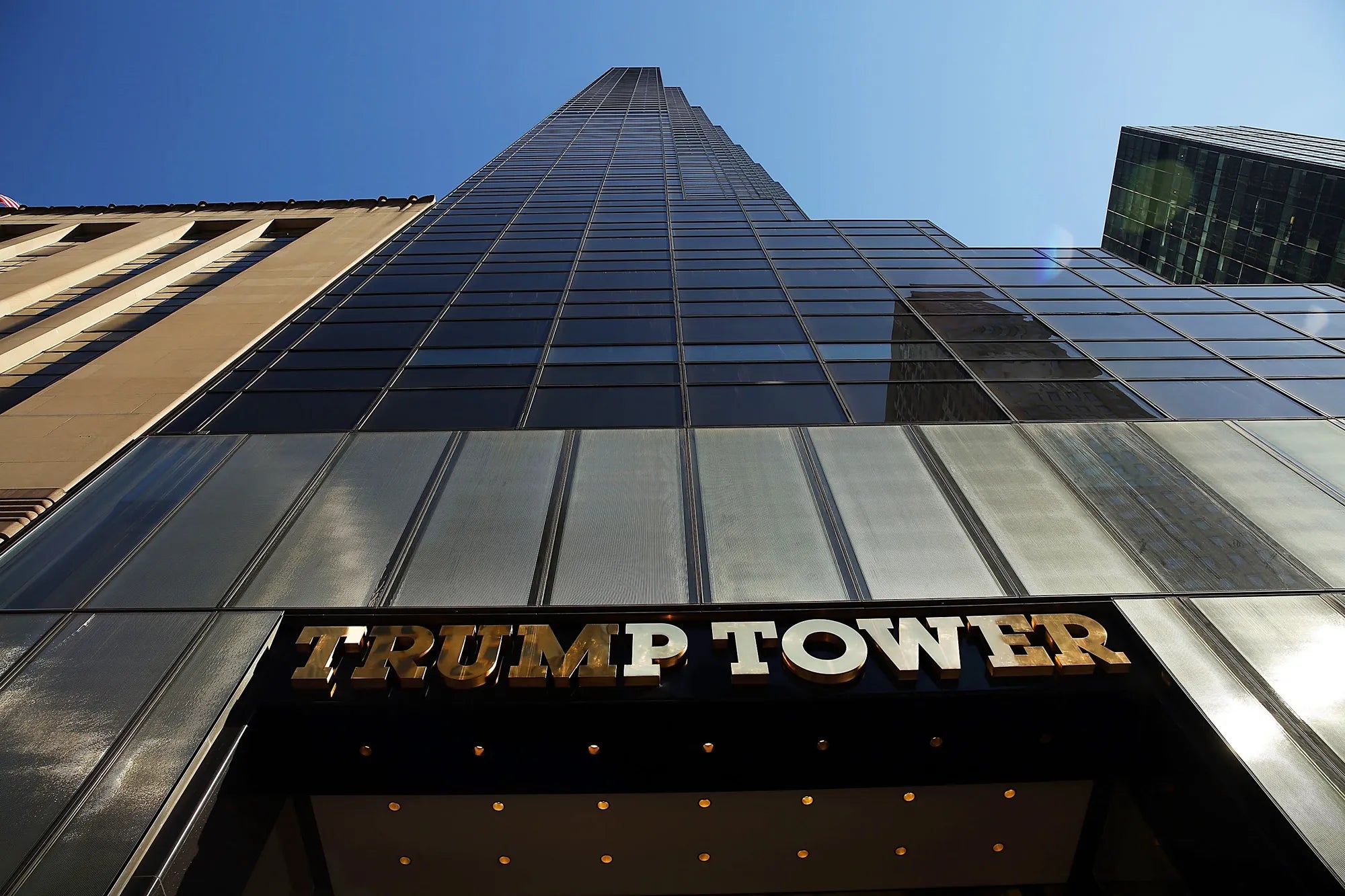 T TOWER SCENT - TRUMP TOWER ®  NEW YORK