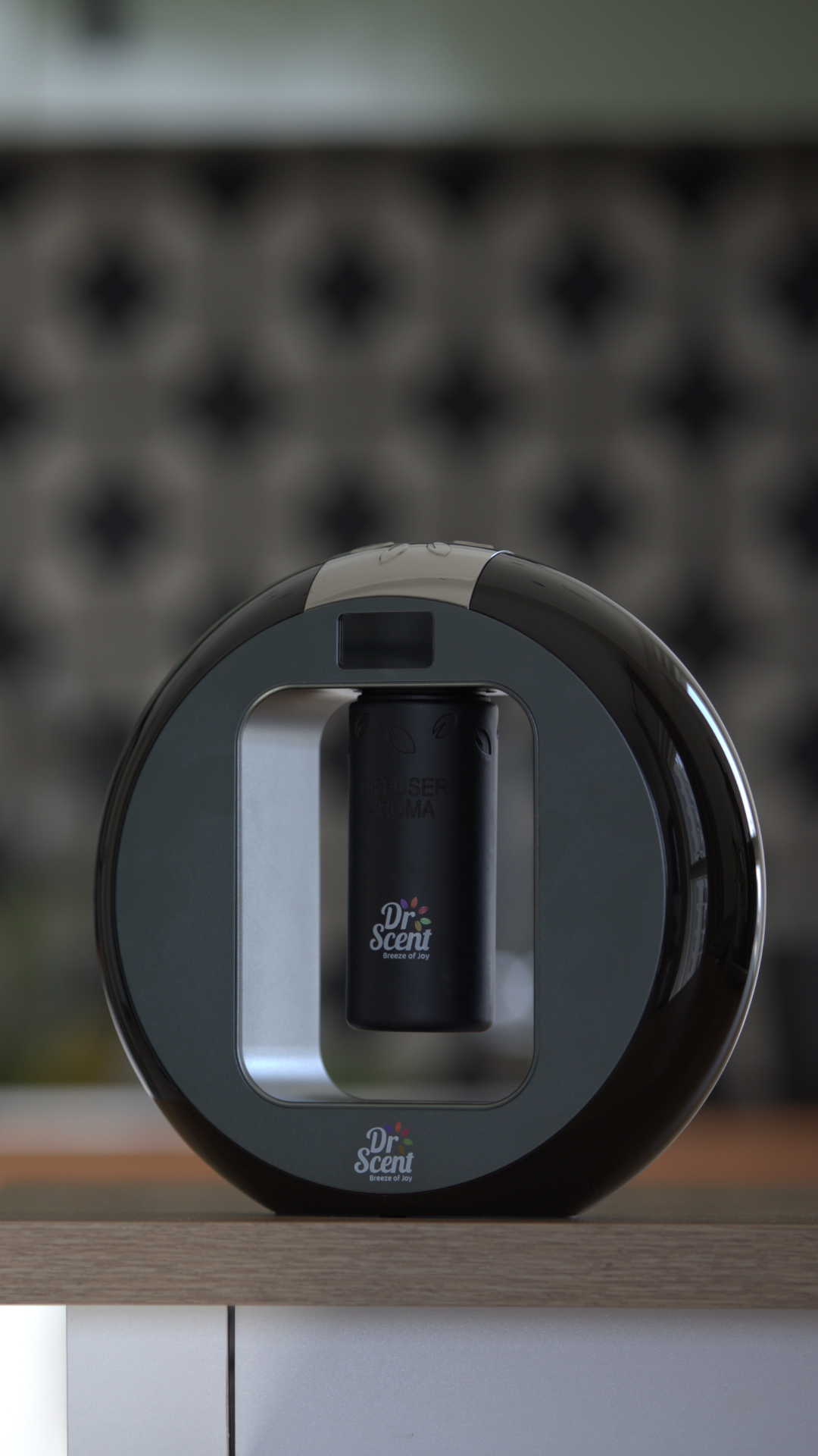 Room freshener diffuser in a living room