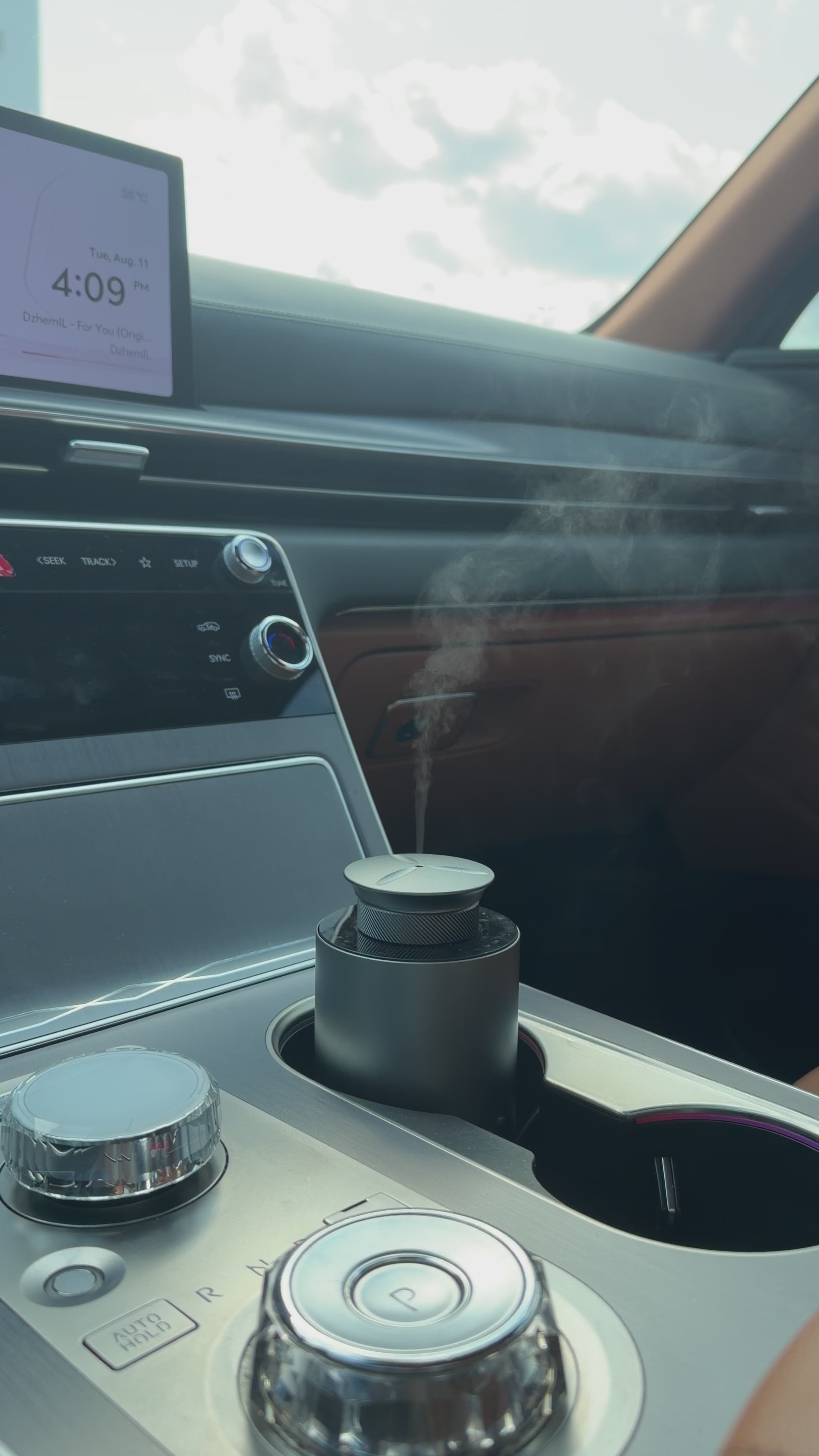 Mega 27 / Wireless Aroma Diffuser ( titanium )